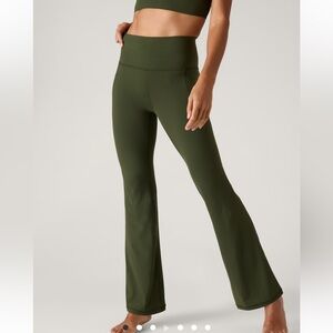 Athleta Salutation Stash Rib Flare